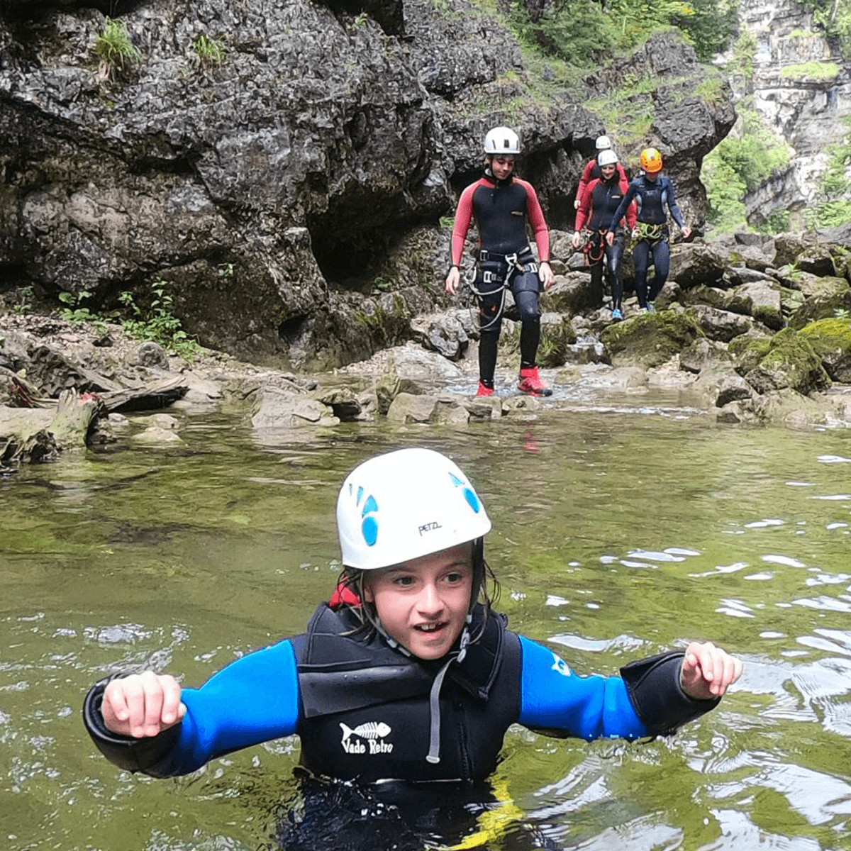 Durch die Wasser Gumpe gehen