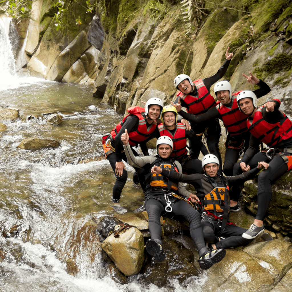 Gruppenfoto vom JGA in der Schlucht
